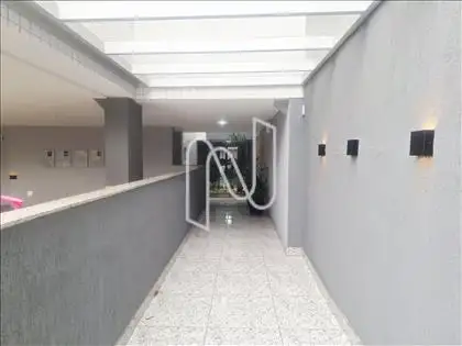 Prédio - Corredor de Entrada
