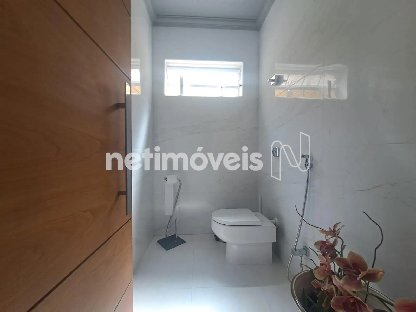 Lavabo 01° pavimento 