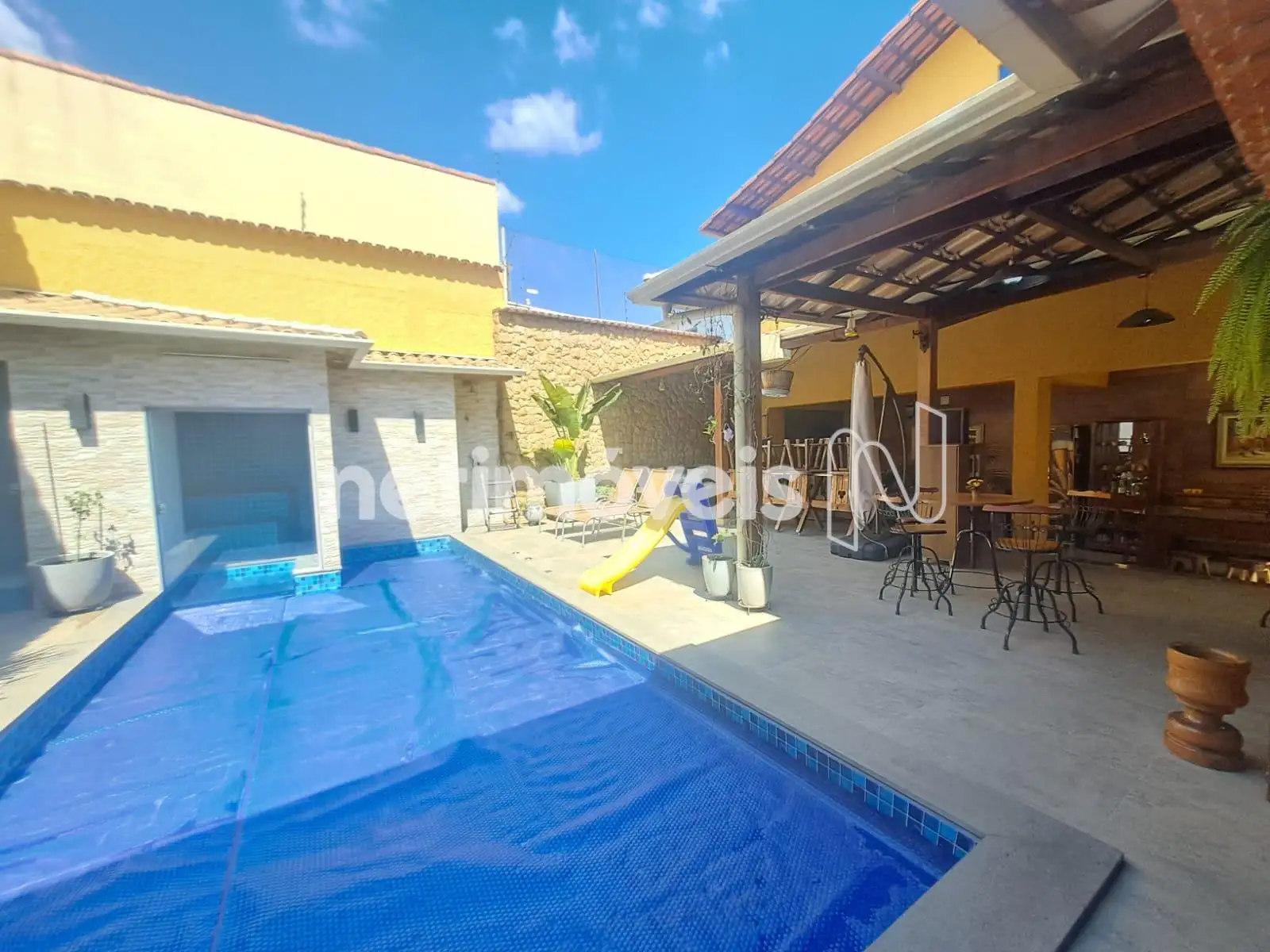 Área de Lazer - Piscina