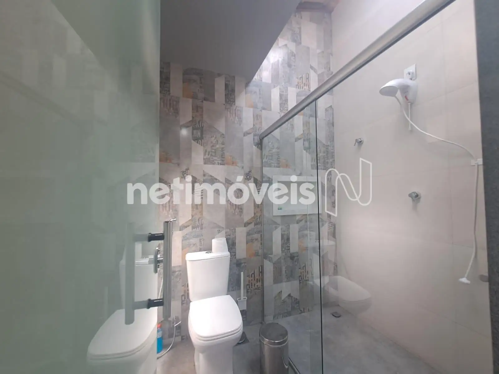 Banheiro área de lazer