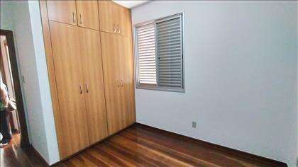  QUARTO 03 OUTRO ANGULO
