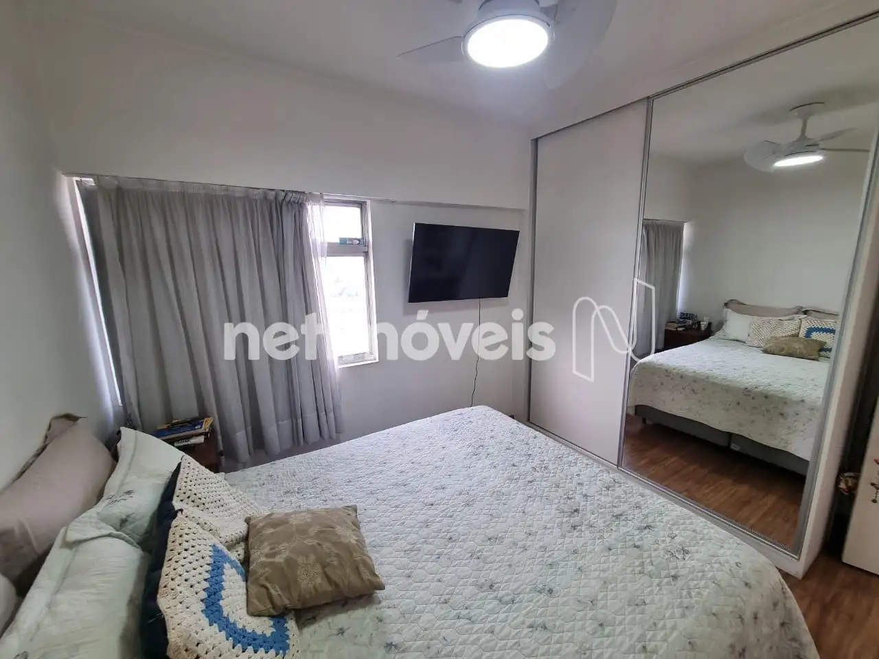 Quarto suíte (Armário)