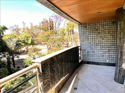Varandão na Sala com Ótima Vista