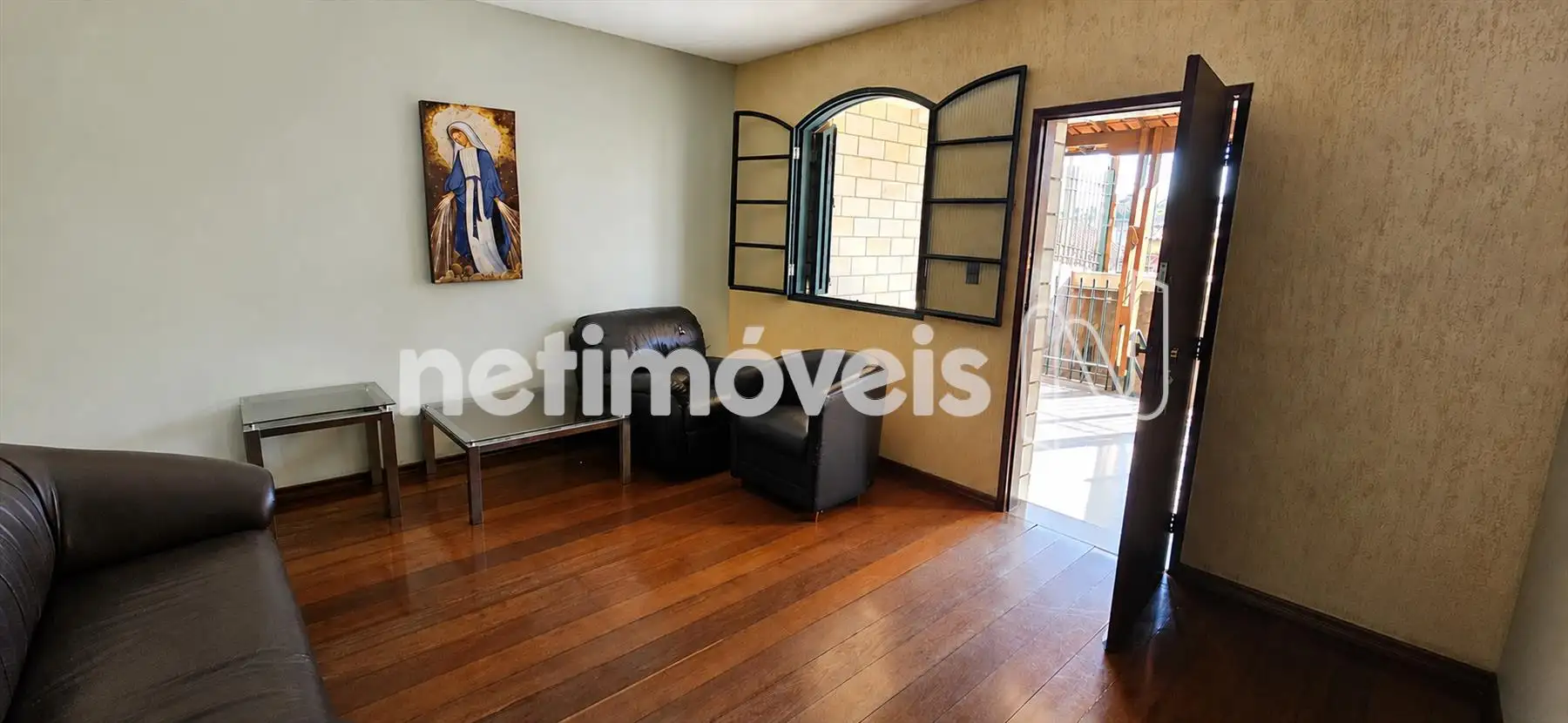 Casa para comprar com 300 m², 5 quartos, 4 banheiros, 2 vagas em Alameda Graúna, Dom Cabral, Belo Horizonte