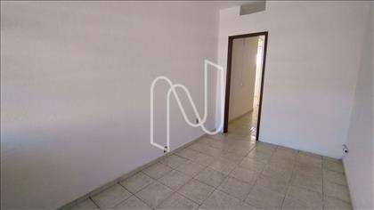 SALA OUTRO ANGULO