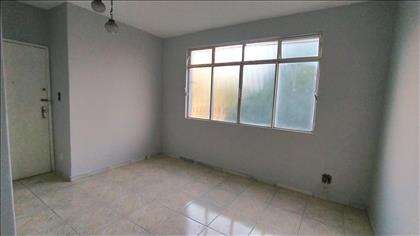 SALA OUTRO ANGULO