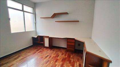 QUARTO 01 OUTRO ANGULO