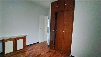 QUARTO 01 C/ARMARIO E ESC
