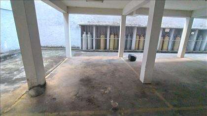 GARAGEM COBERTA E LIVRE