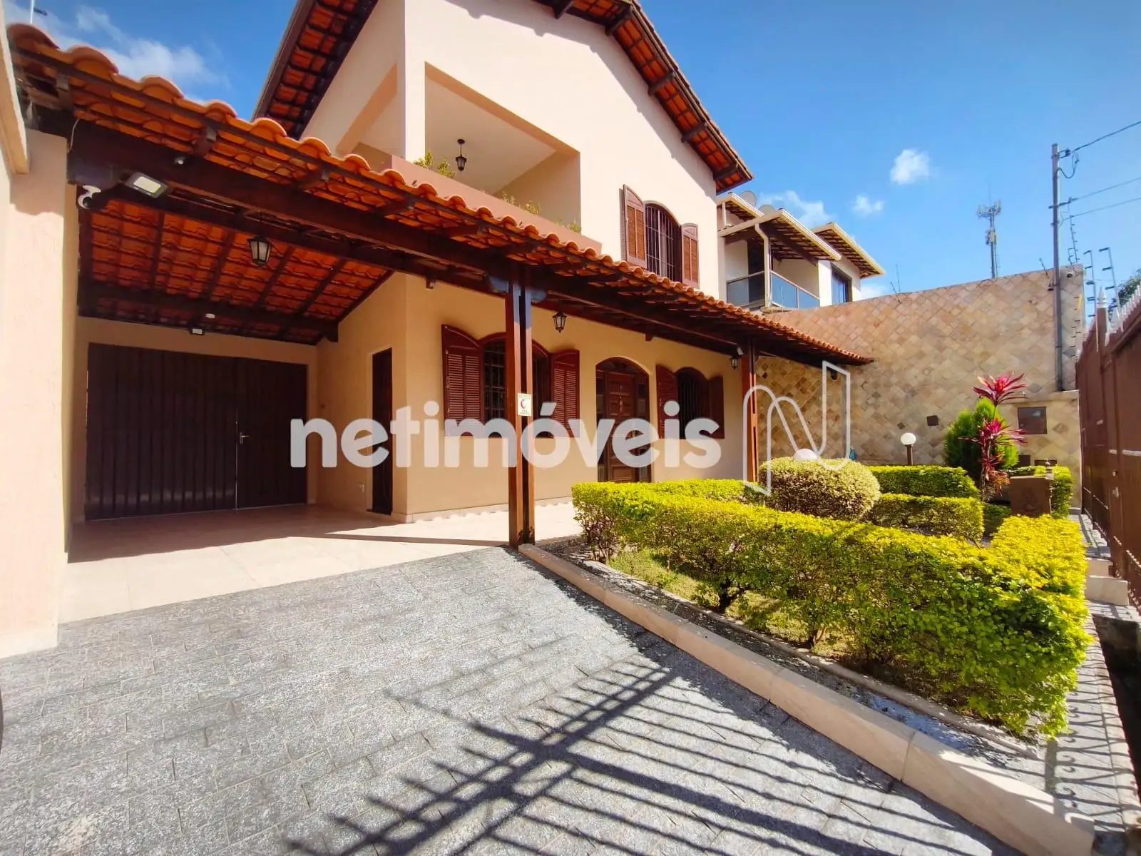 Entrada Casa