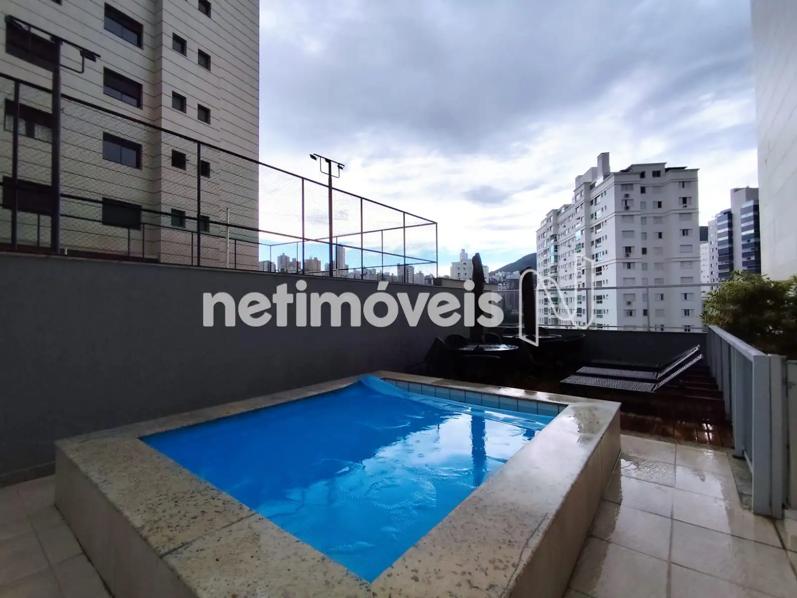 Área externa Piscina