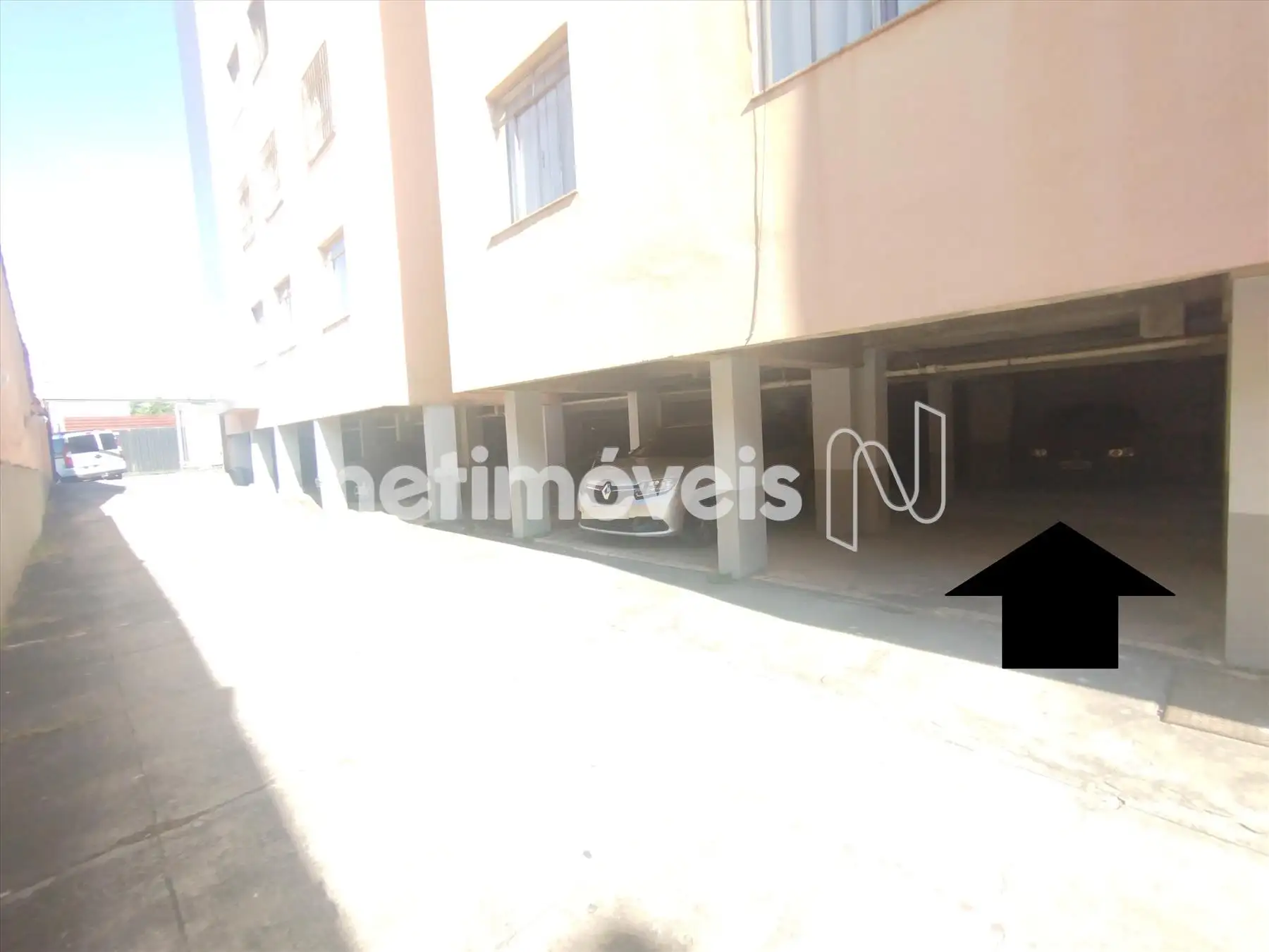 F18 - vaga de garagem foto 2