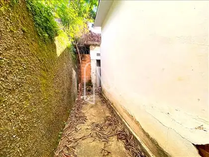 Lateral da casa 