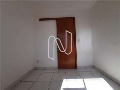 QUARTO 02 OUTRO ÂNGULO 