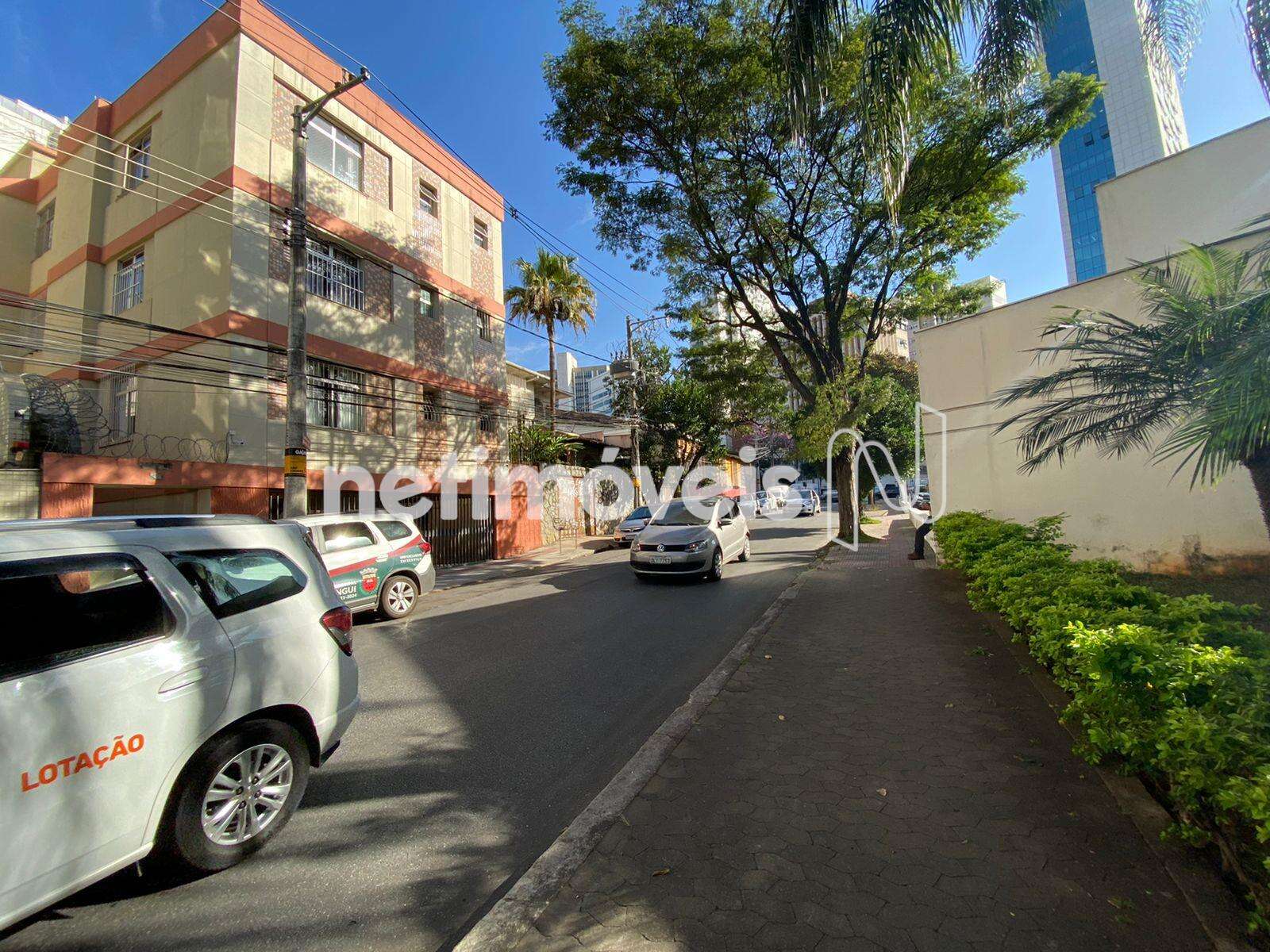 Um quarteirão da Av. do Contorno