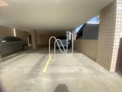Duas vagas de garagem em linha