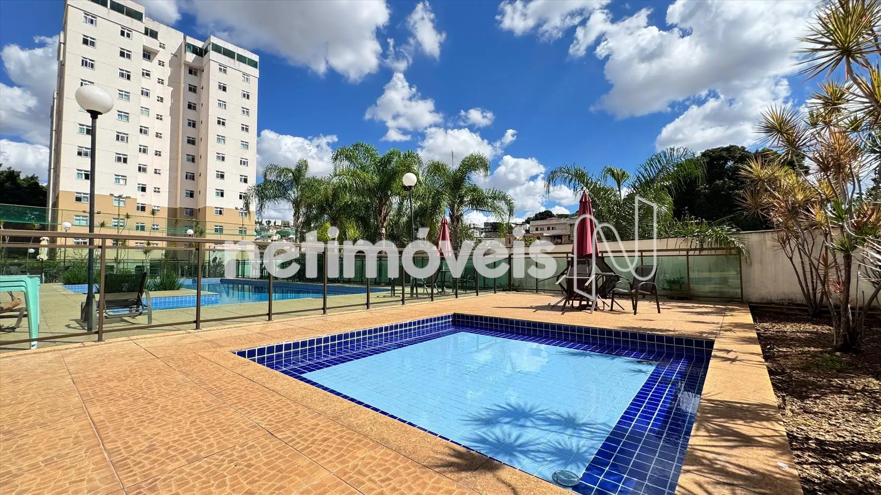 Prédio - Piscina Infantil