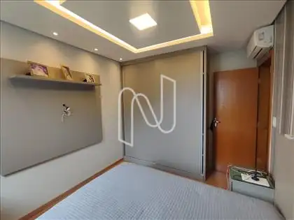 Quarto 02 (à direita) 