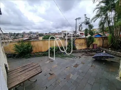 Garagem Descoberta