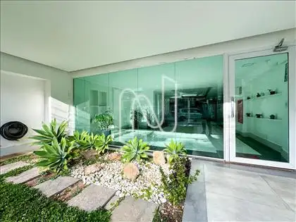 Prédio - Jardim Externo