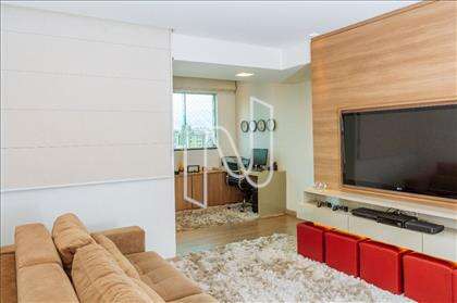 Sala de televisão e home office