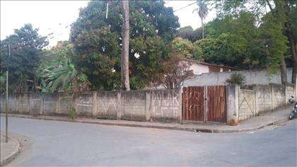 Lote Murado de Esquina
