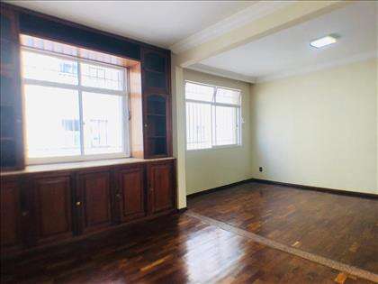 Sala Outro Ângulo