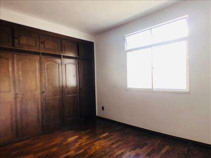 Quarto Suite Outro Ângulo