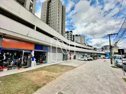 Fachada das Lojas F1 