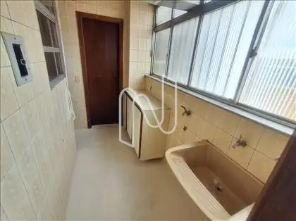 Área de Serviços (Outro Ângulo) 