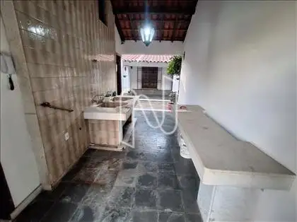 Área de Serviços (Outro Ângulo) 