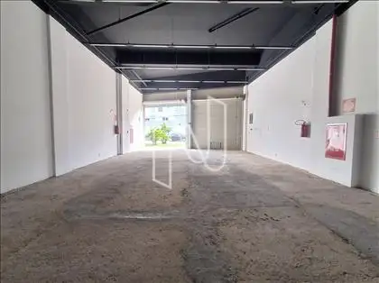 Loja F4 
