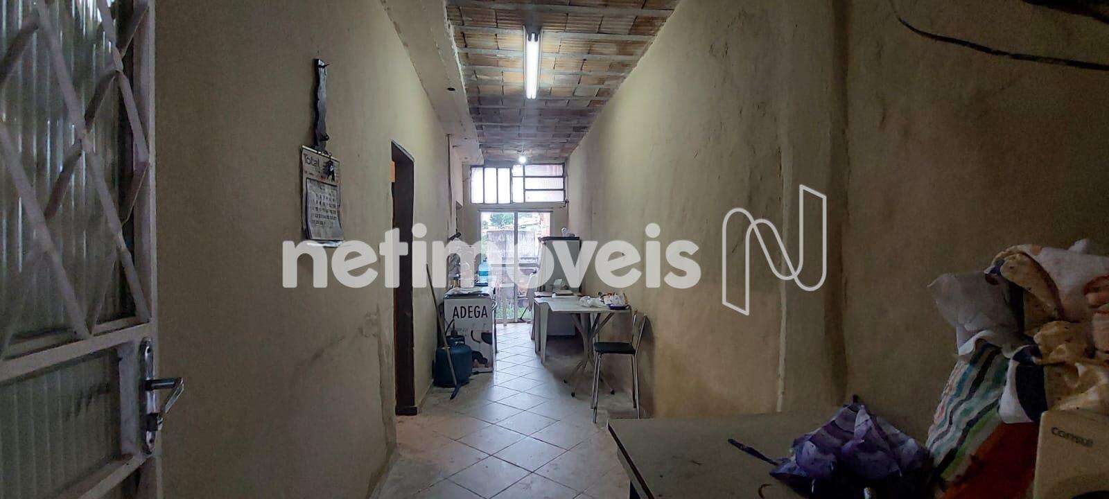 Entrada Lateral da Casa Principal