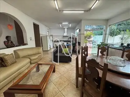 Cozinha conjugada com copa