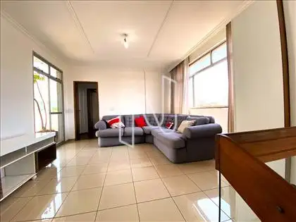 Sala segundo pavimento outro ângulo 