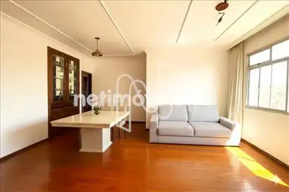  Sala primeiro piso outro ângulo