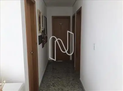 Corredor acesso a área  