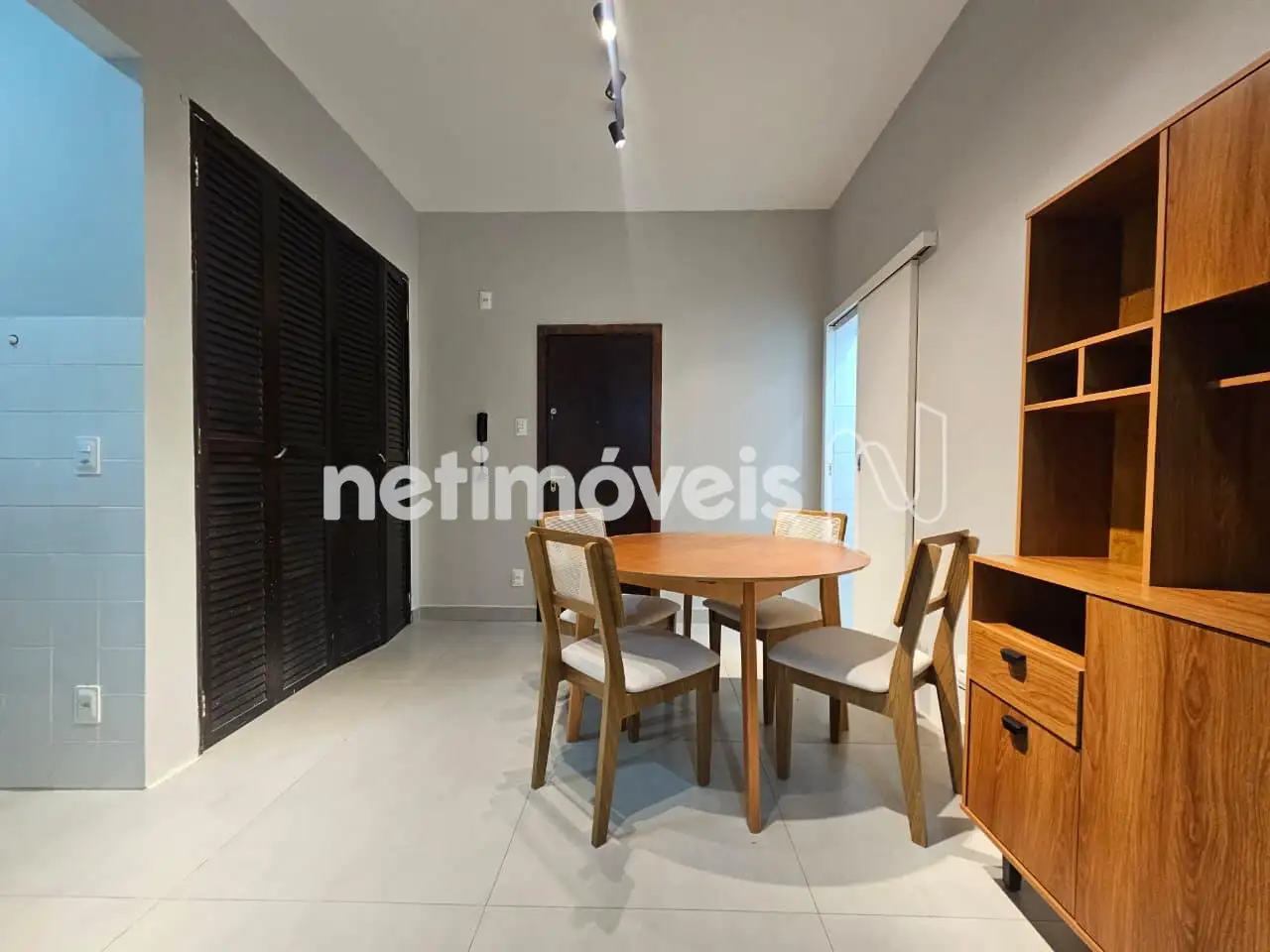 Sala para 02 ambientes 