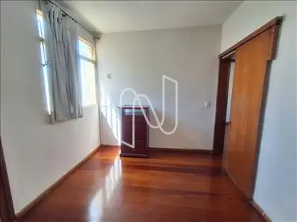 Quarto 2 (Outro Ângulo) 