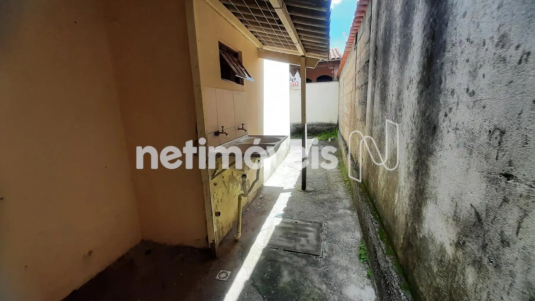 Área de serviços - Casa Principal