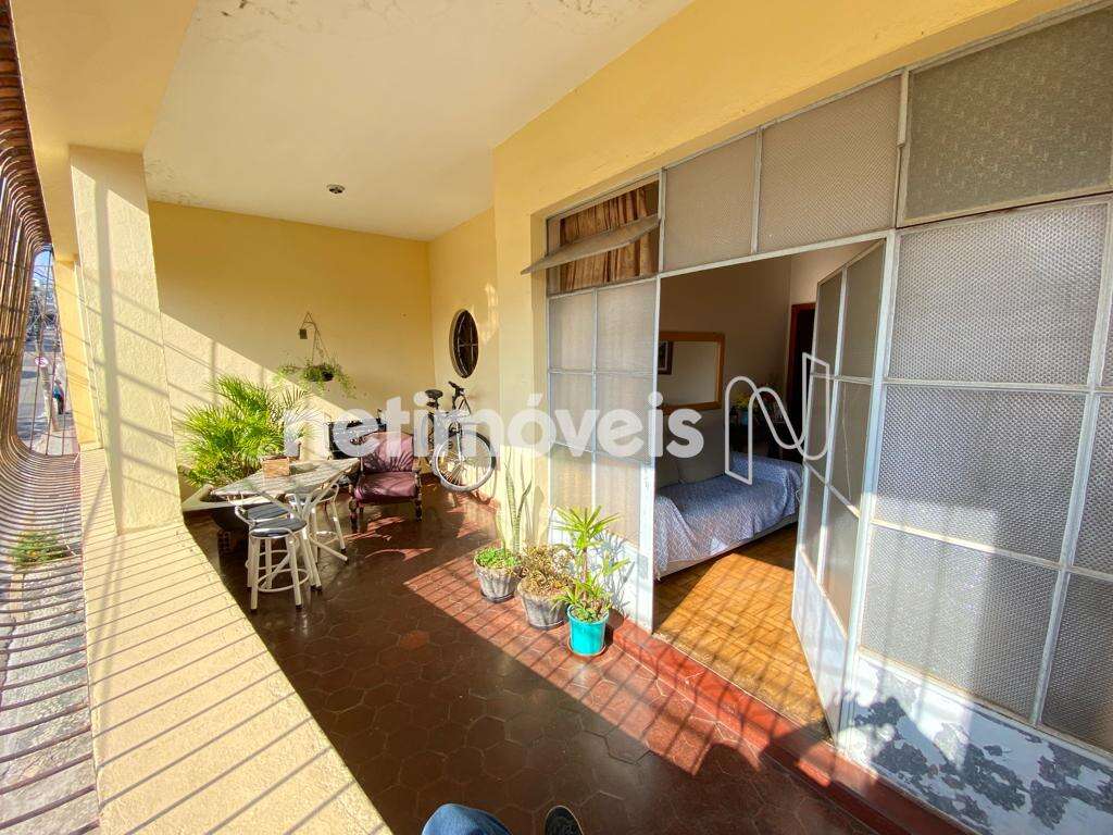 Casa 2º Nível - Entrada