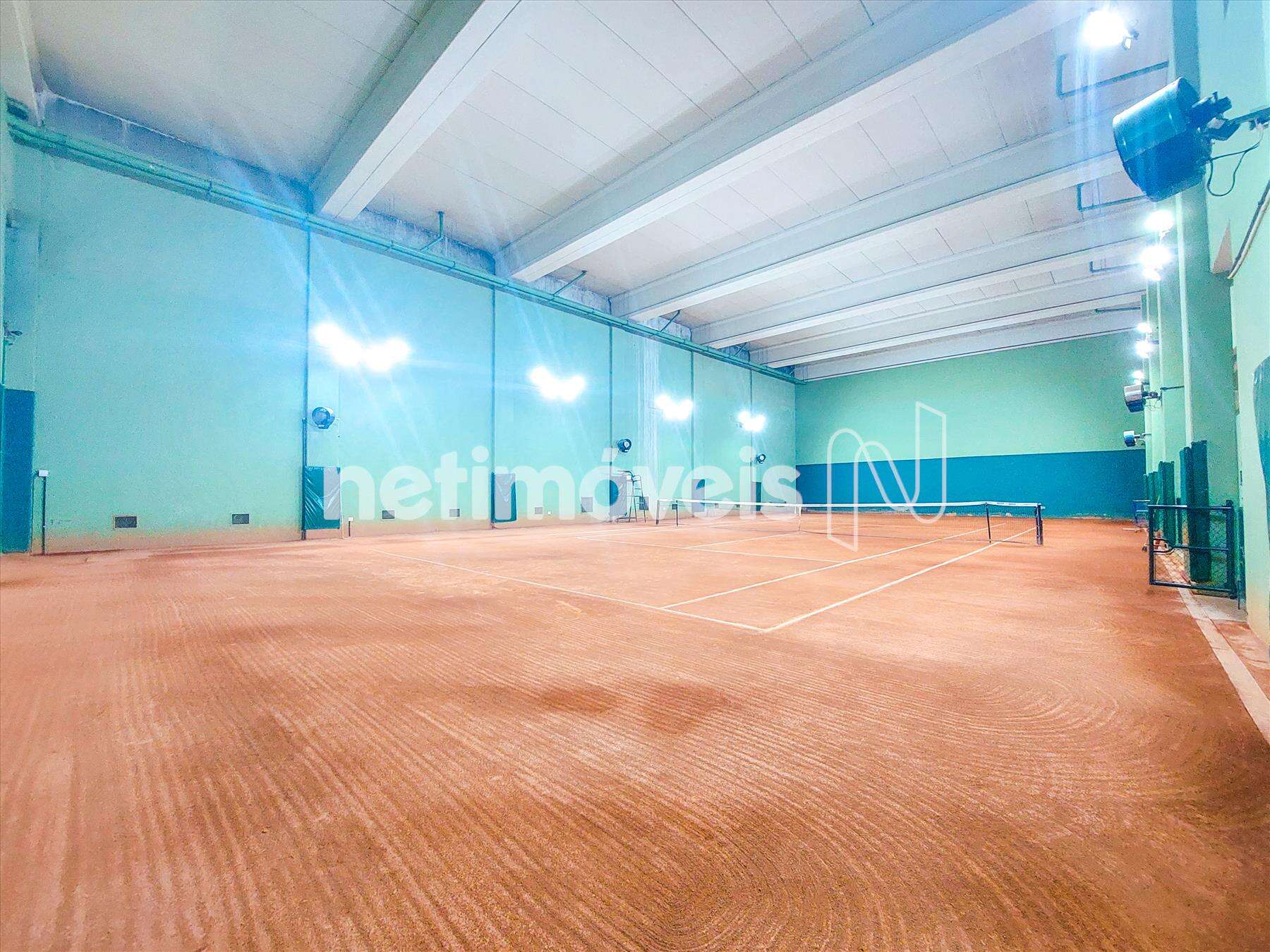 Quadra de tênis saibro 