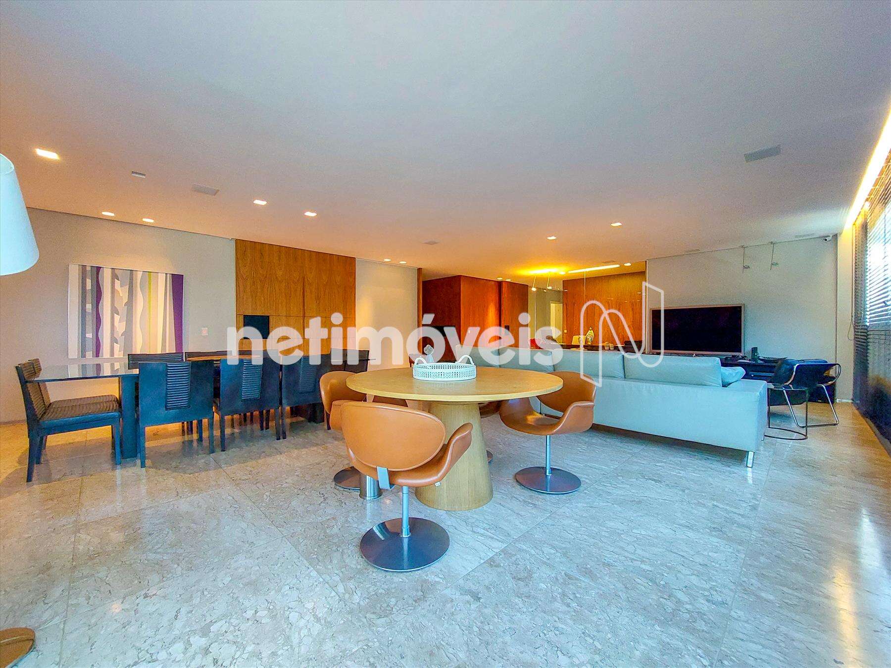 Sala com projeto ilumino técnico 