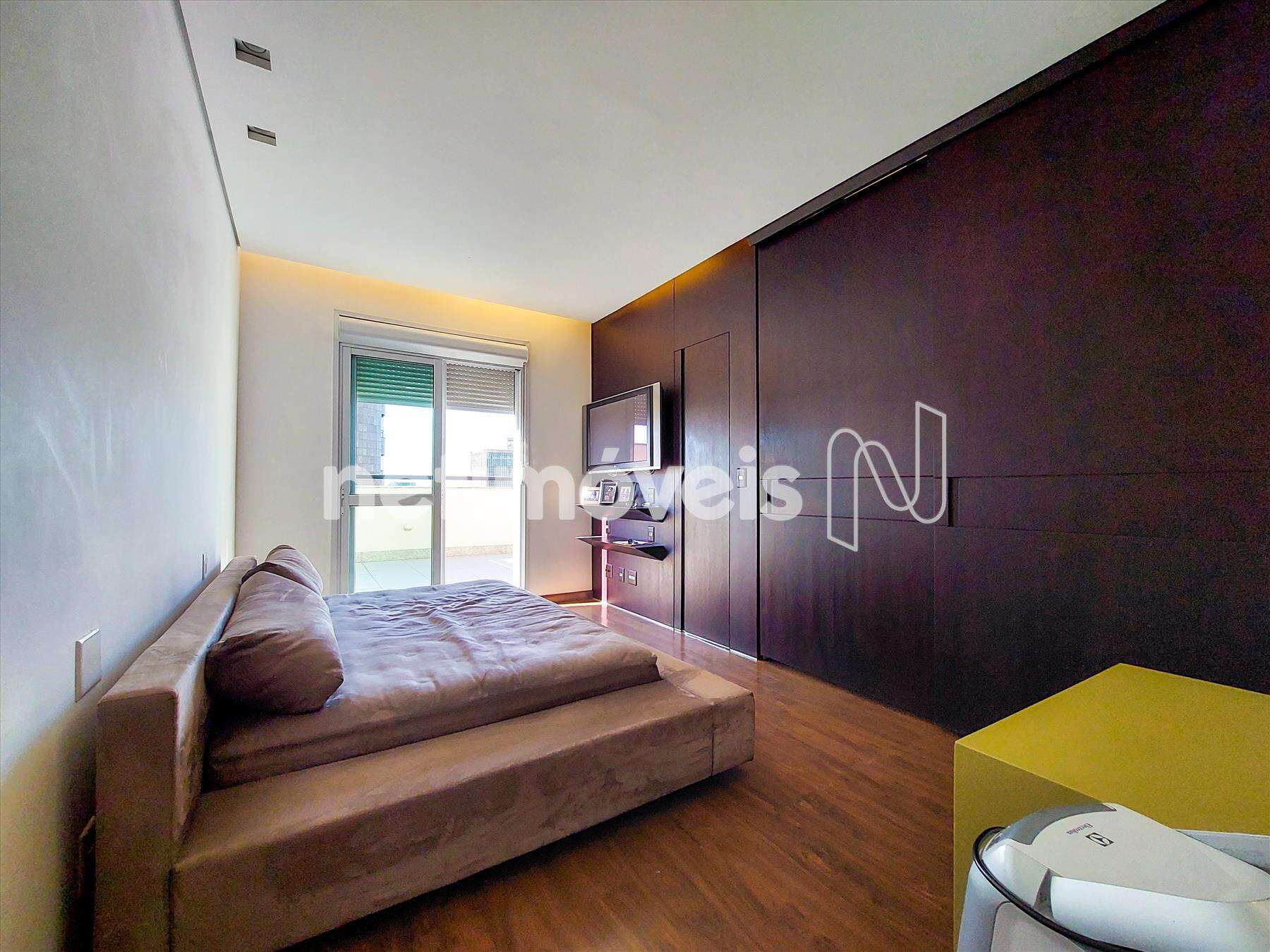  Suíte 03 com armários