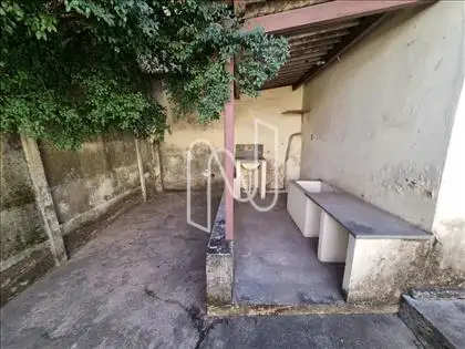 Área de Serviços - Barracão