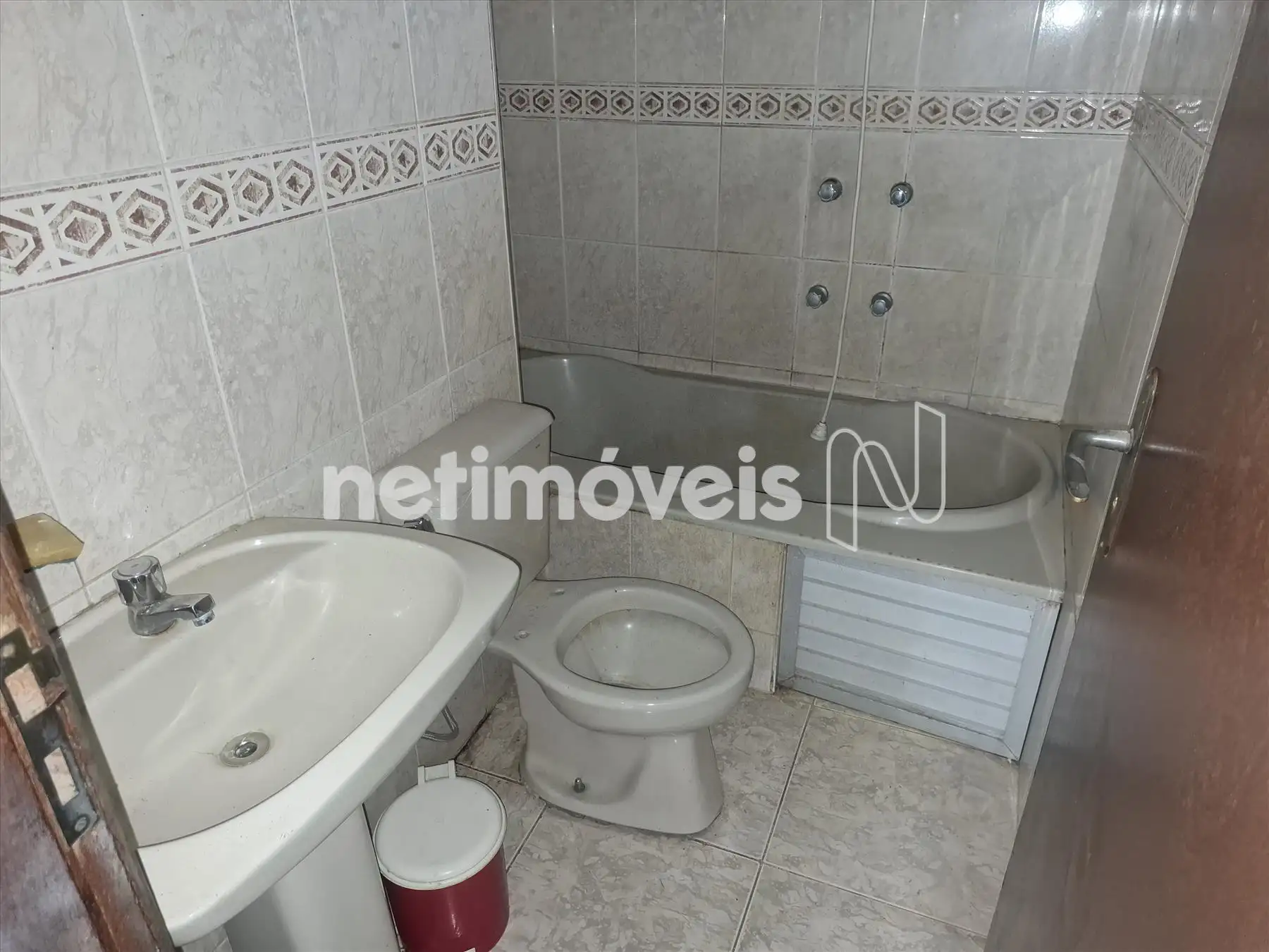 Banho - Segundo Pavimento