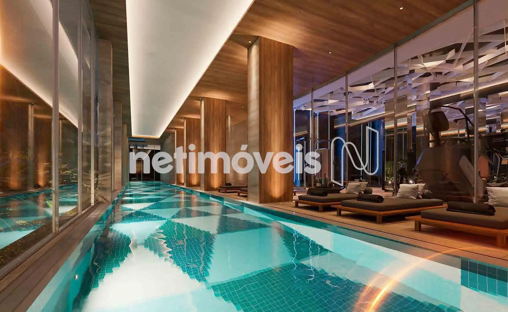 Prédio - Piscina Interna 