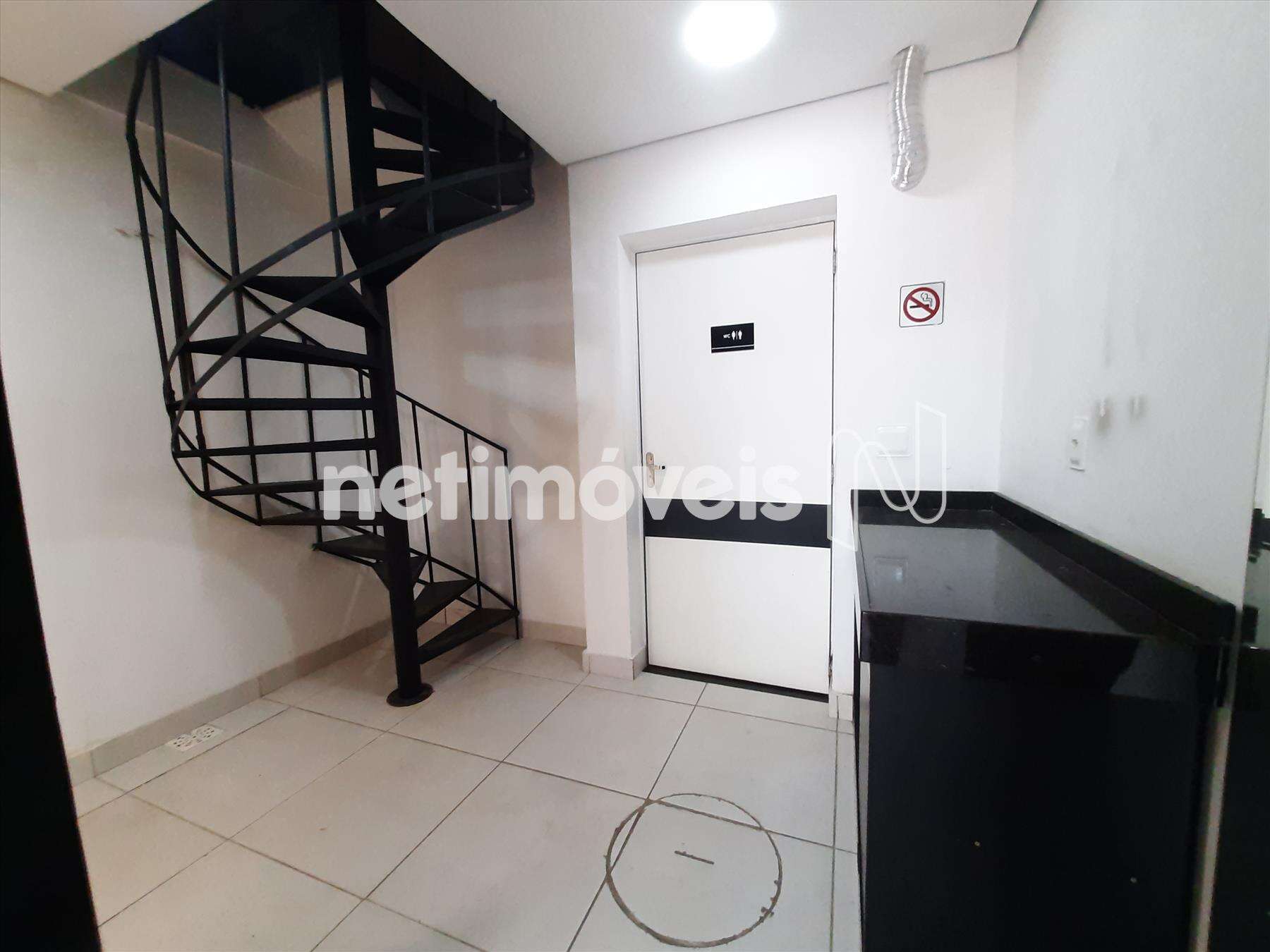 1º Nível - Circulação e Acesso ao Mezanino