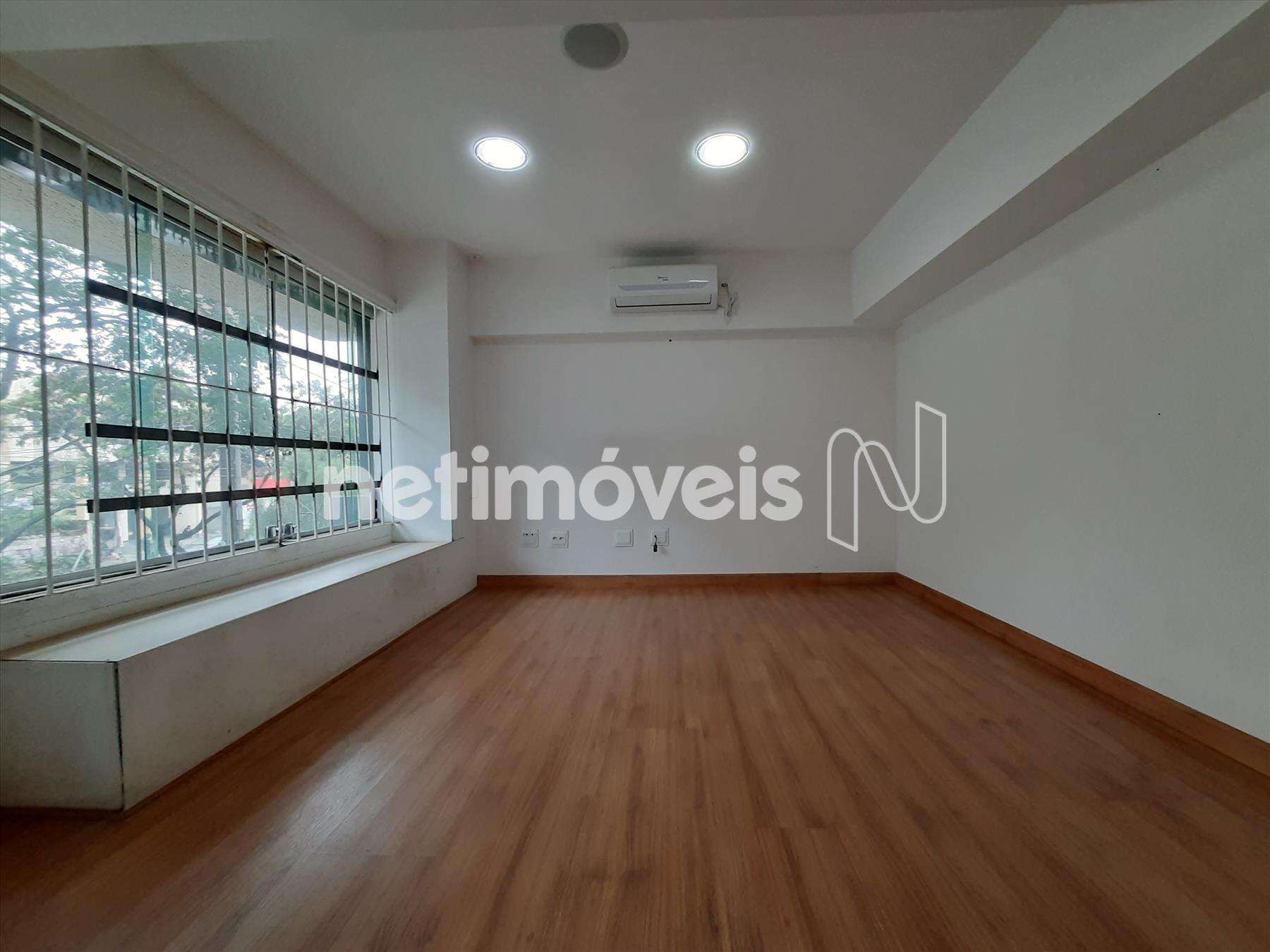 2º Nível / Mezanino - Sala 02