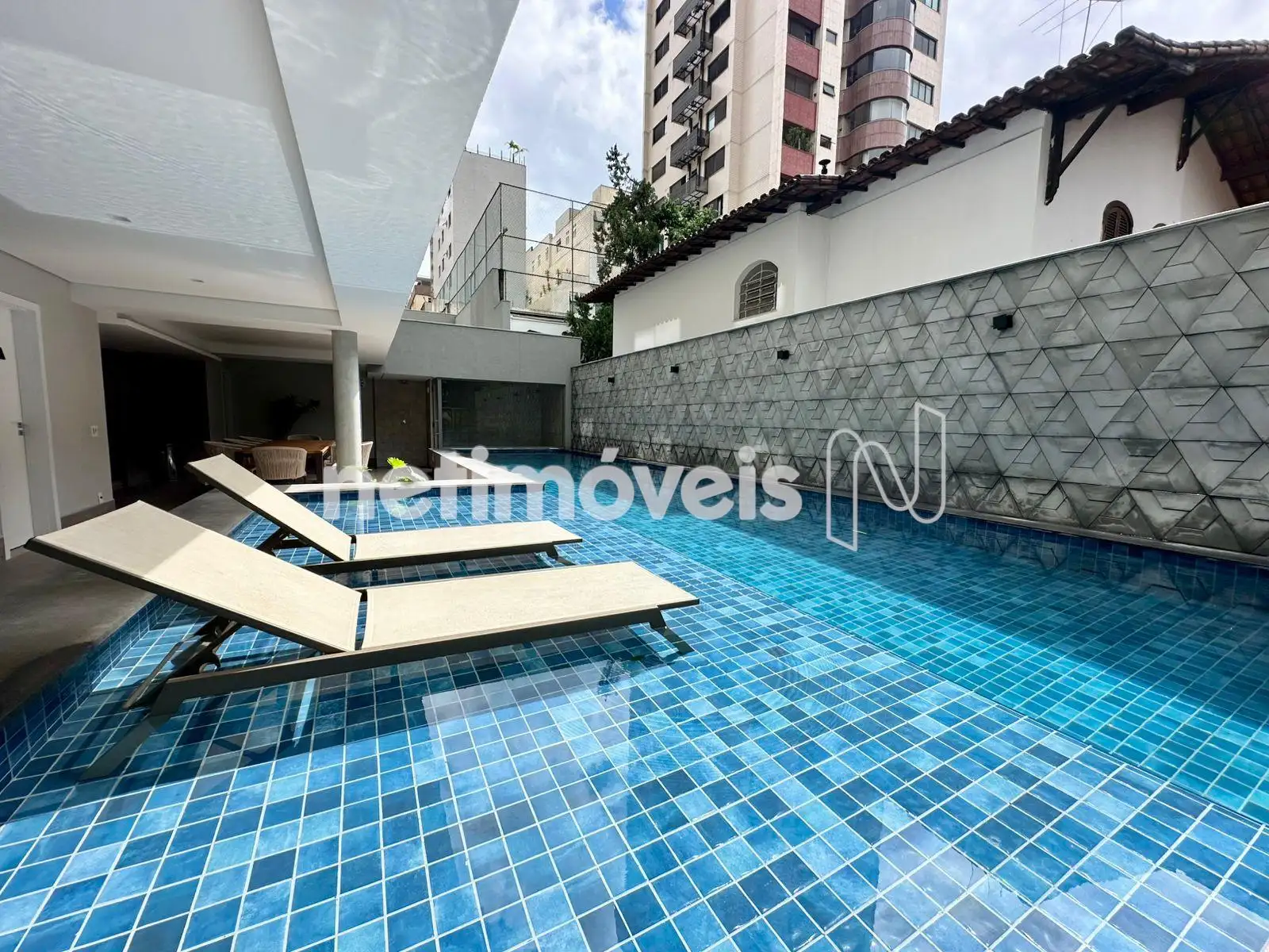 Prédio - Piscina